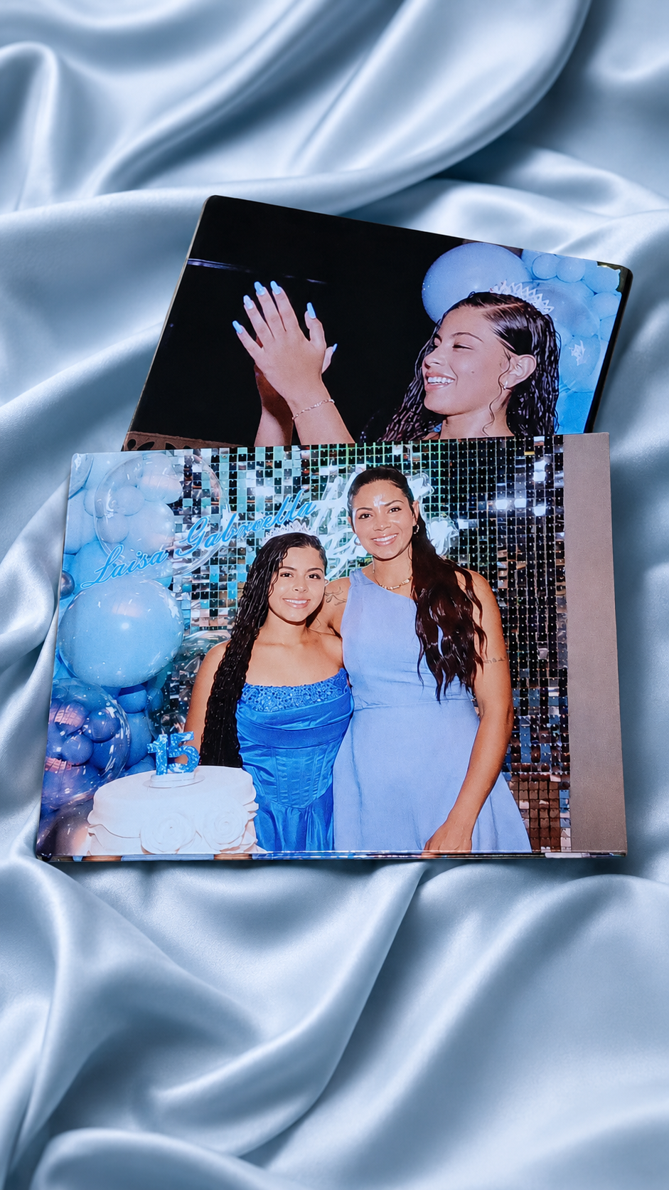 Álbum fotográfico de aniversariante em festa de 15 anos